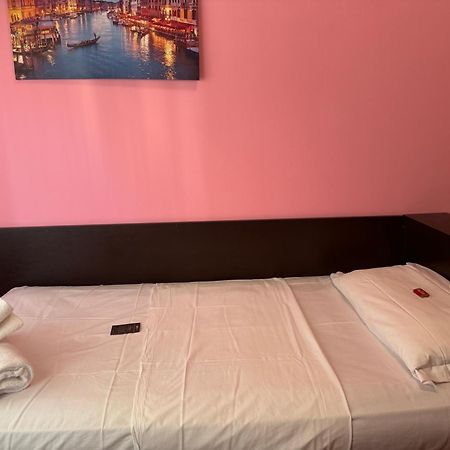 Affitta Camera Apartman Mestre Kültér fotó